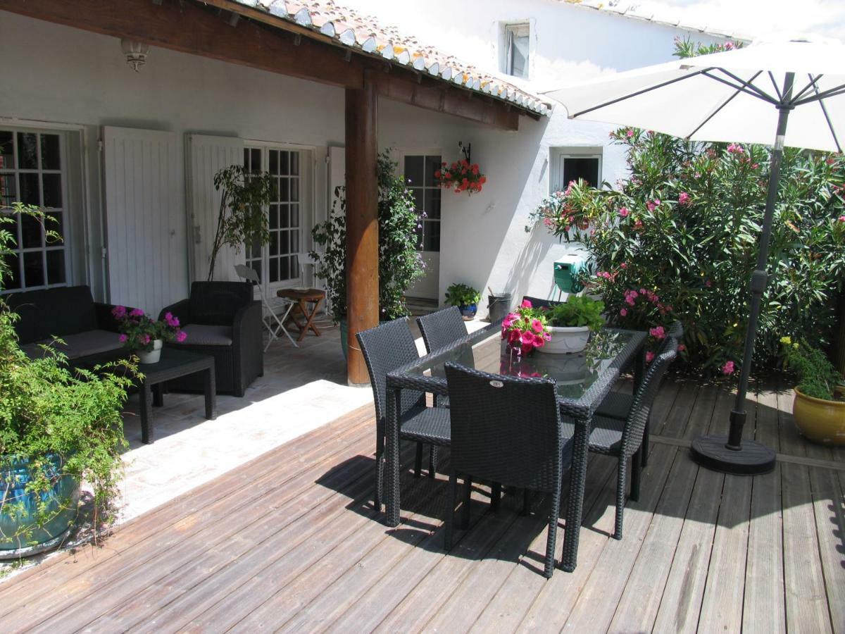 Villa Mas de charme Les Pellegrins à Les Les Saintes-Maries-de-la-Mer Extérieur photo