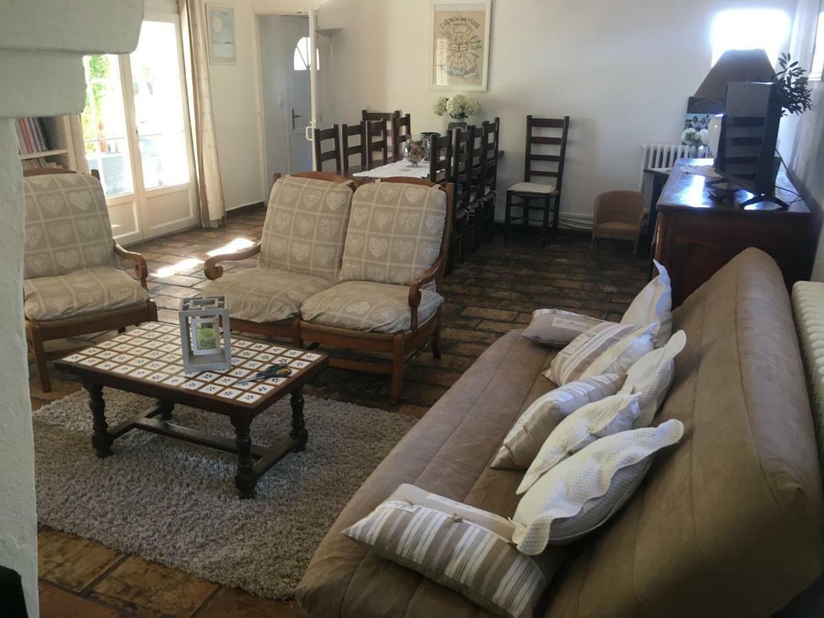 Villa Mas de charme Les Pellegrins à Les Les Saintes-Maries-de-la-Mer Extérieur photo